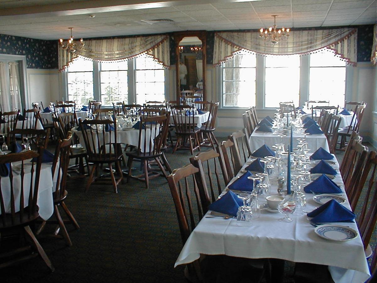 Rider'S Inn Painesville Exterior photo