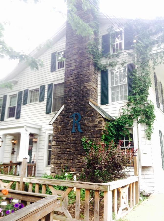 Rider'S Inn Painesville Exterior photo